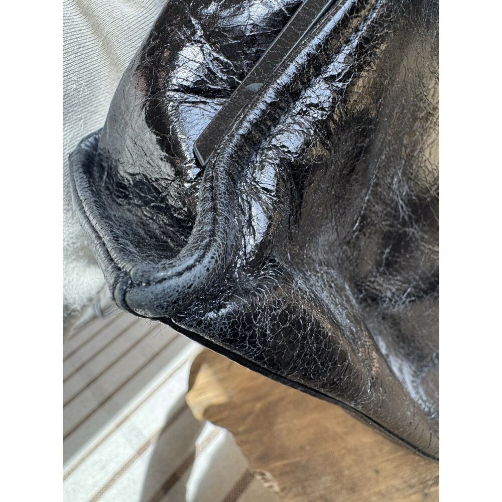 Hobo Seeker Borne Black Crackled Leather Purse Tassel Hob - Picture 12 of 16